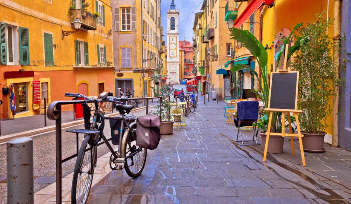 EXCLUSIVE HONEYMOON TRIP TO EUROPE