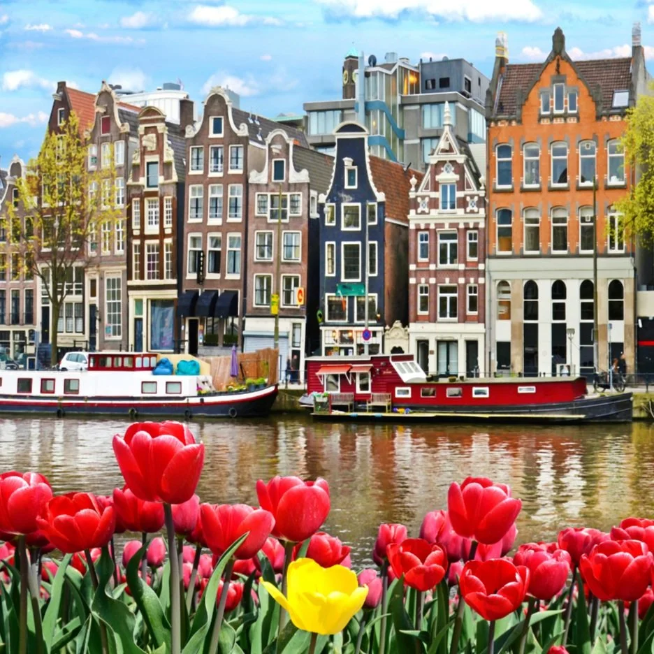 GLORIFYING EUROPEAN CITIES