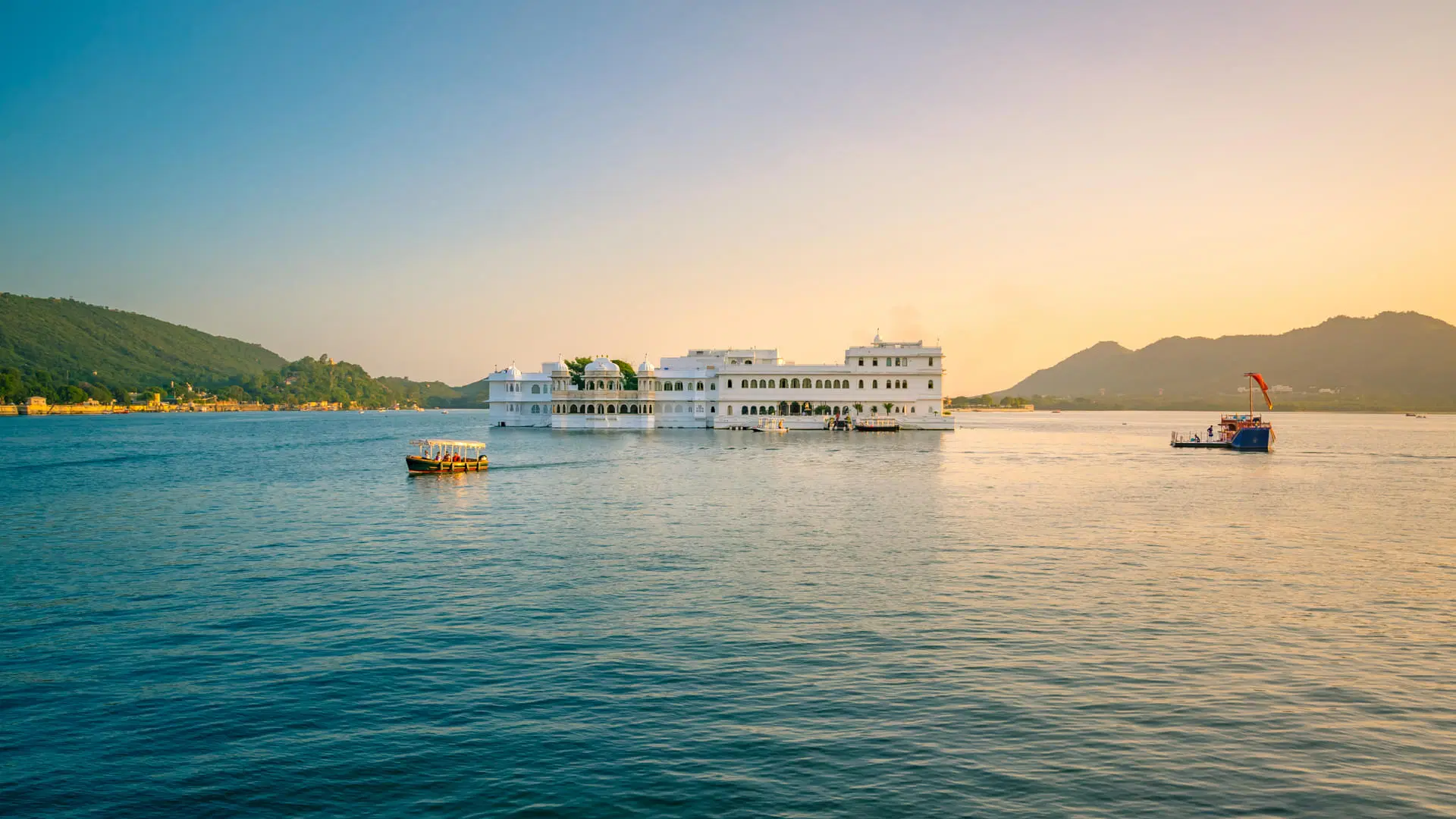 Royal Romance of Udaipur & Tranquil Hills of Mount Abu